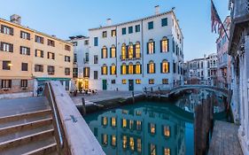 Palazzo Morosini Degli Spezieri - Lifestyle Apartments Venice  Italy